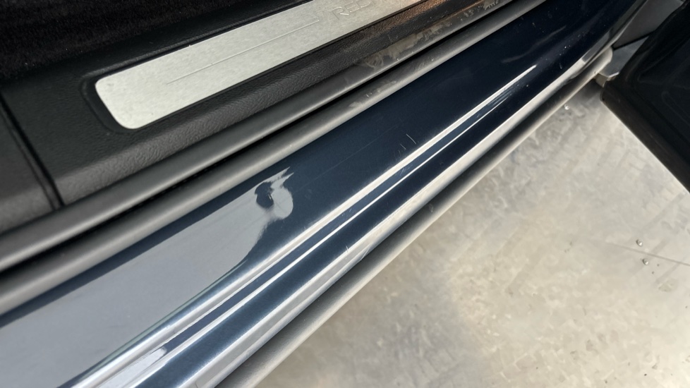 VOLVO XC60 Dents and scratches