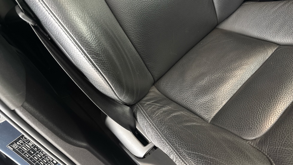 VOLVO XC60 Worn