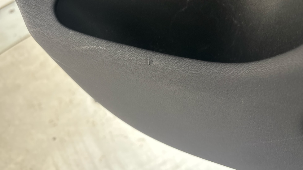 VOLVO XC60 Scuff