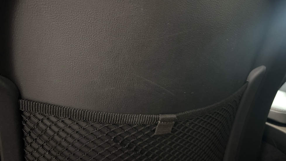 VOLVO XC60 Scratches