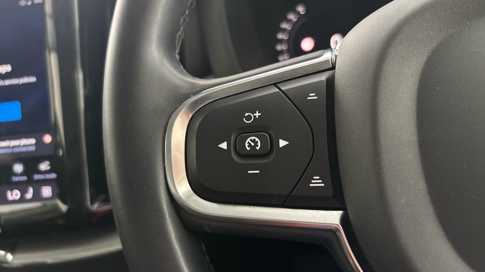 VOLVO XC60 Cruise control