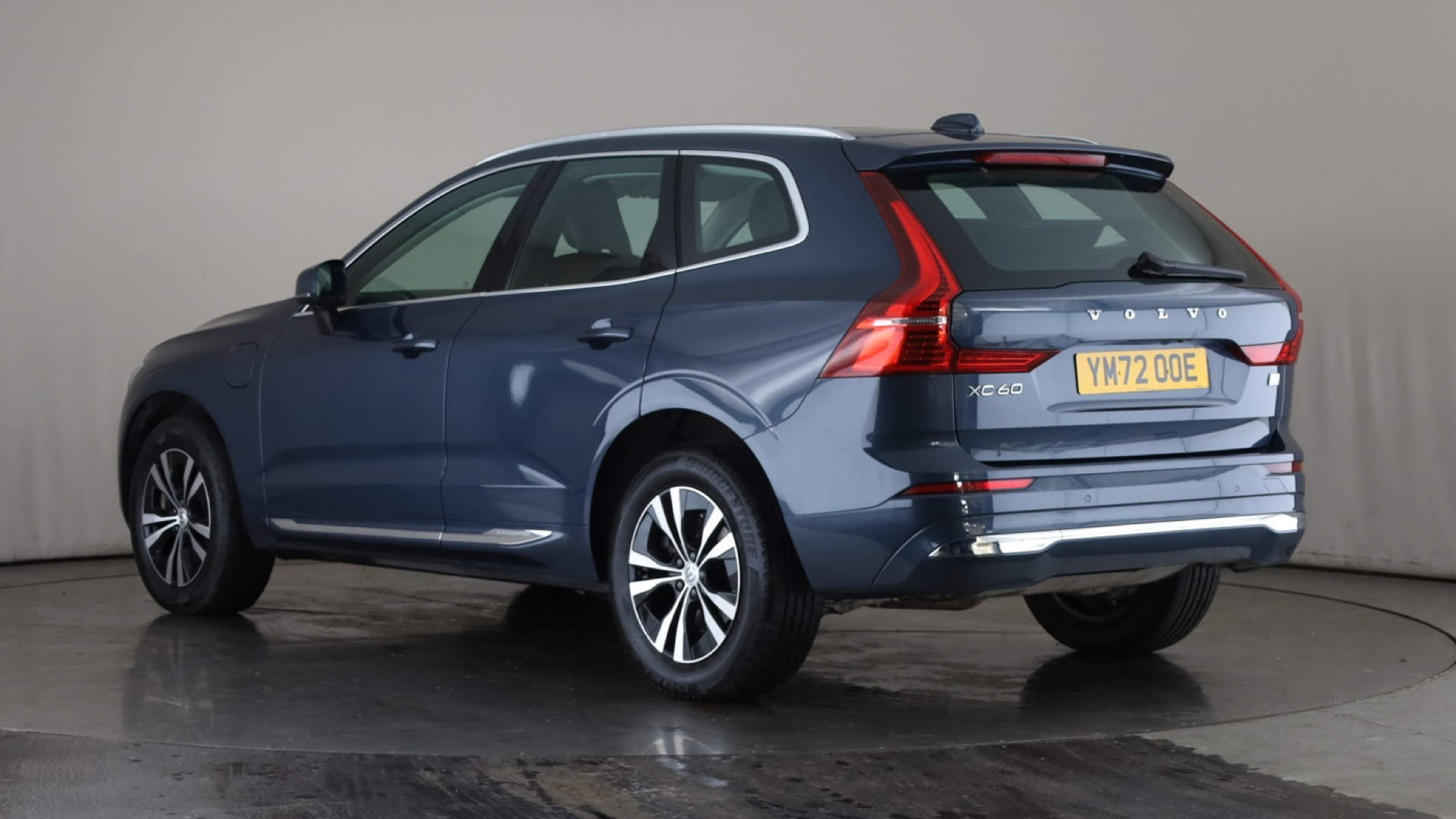 2.0 T6 [350] RC PHEV Core Bright 5dr AWD Gtron