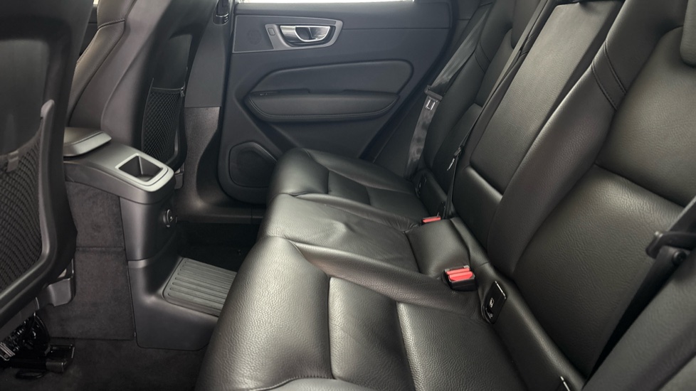 VOLVO XC60 Image 14