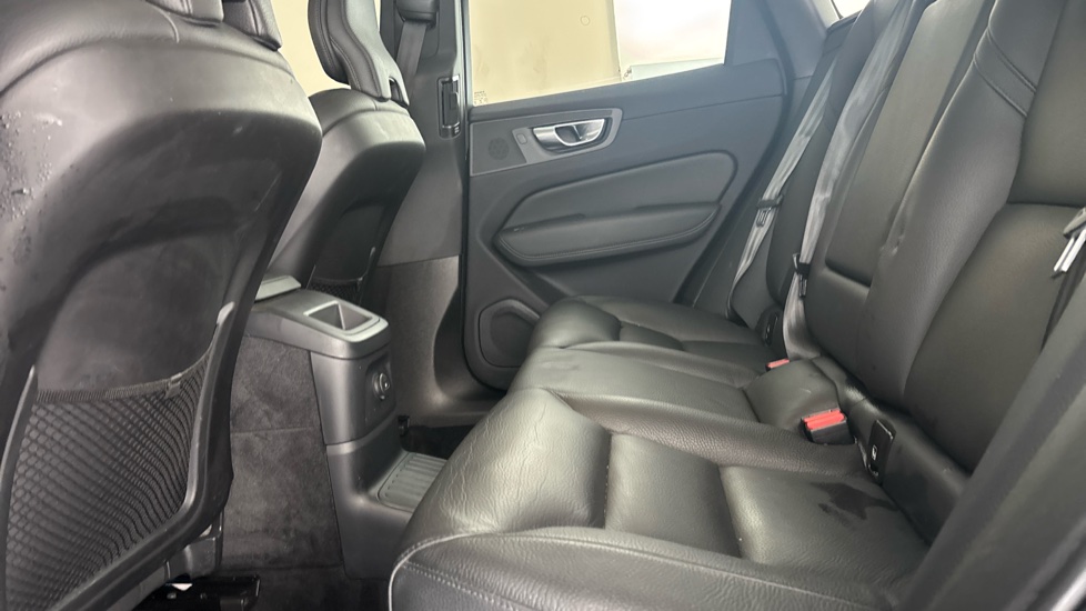 VOLVO XC60 Image 14