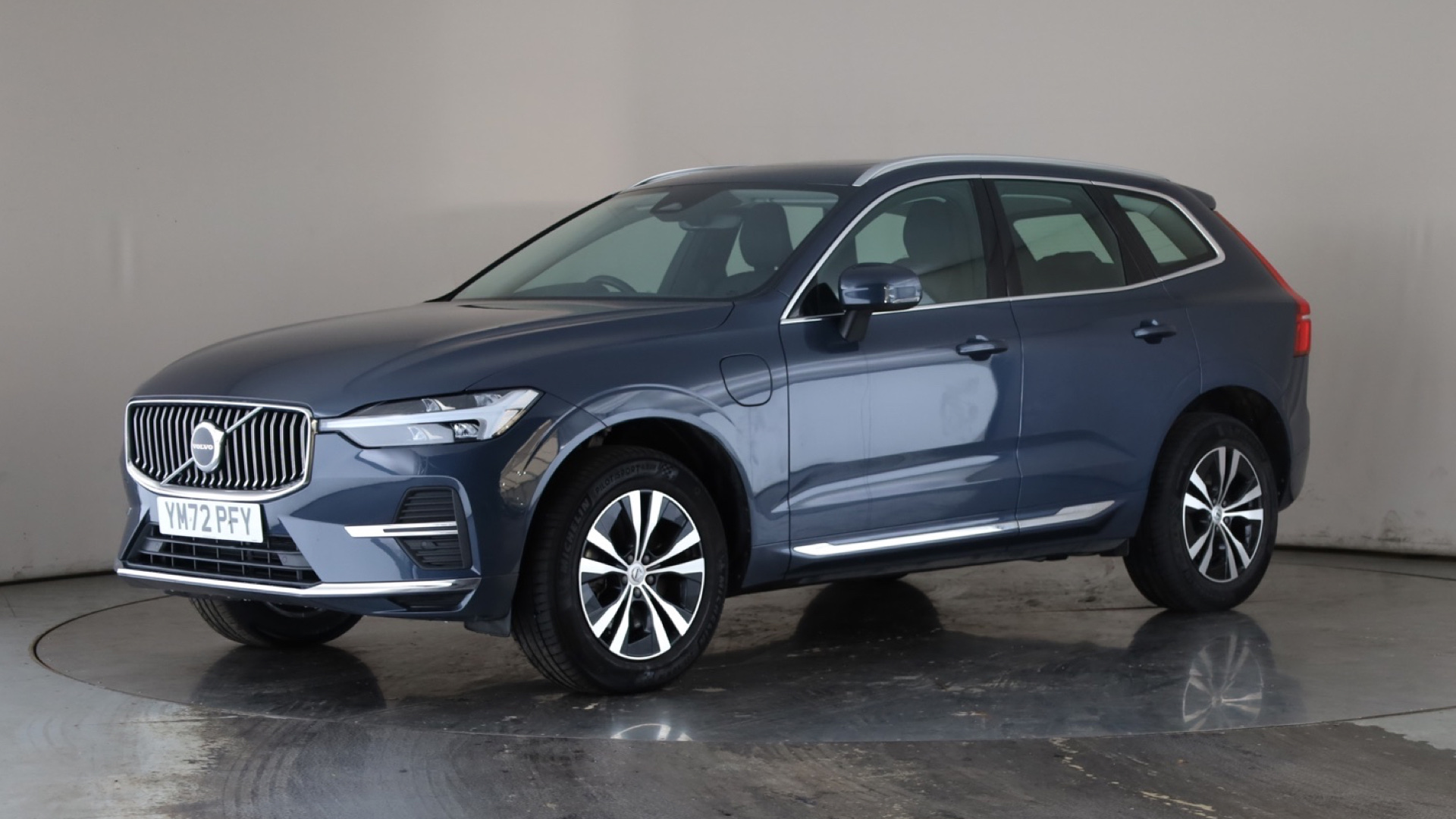 2.0 T6 [350] RC PHEV Core Bright 5dr AWD Gtron