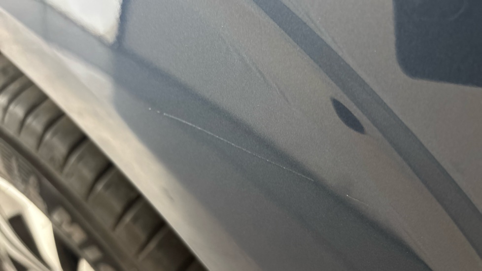 VOLVO XC60 scratches