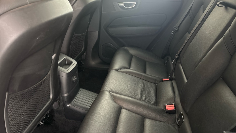 VOLVO XC60 Image 14