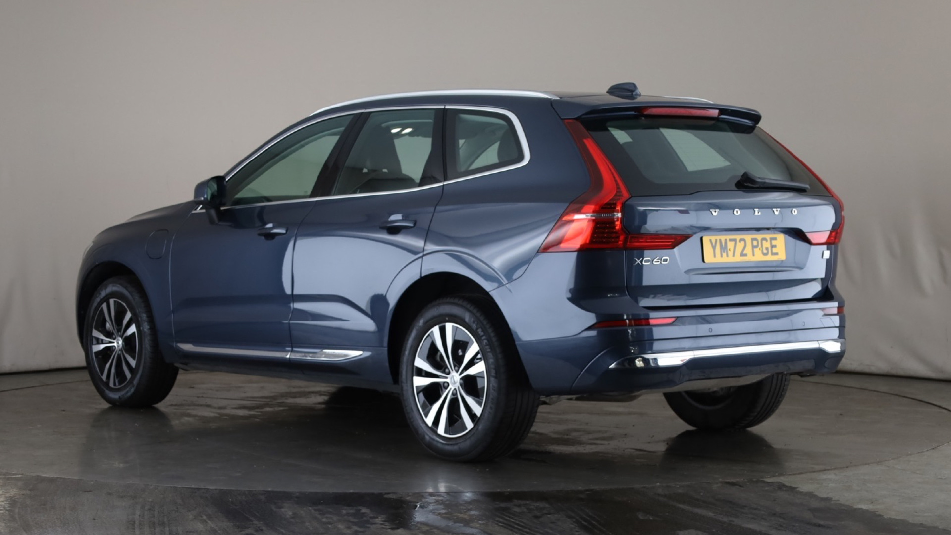 2.0 T6 [350] RC PHEV Core Bright 5dr AWD Gtron