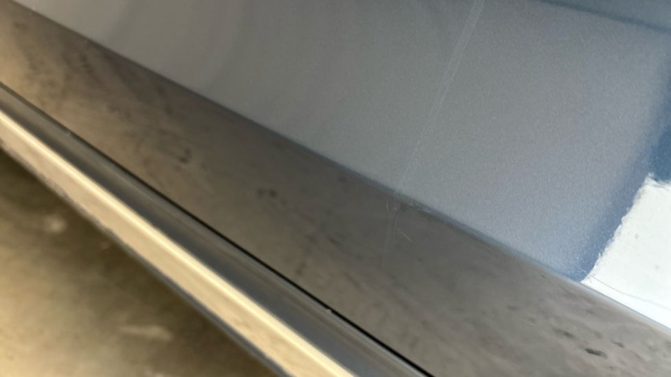 VOLVO XC60 scratches
