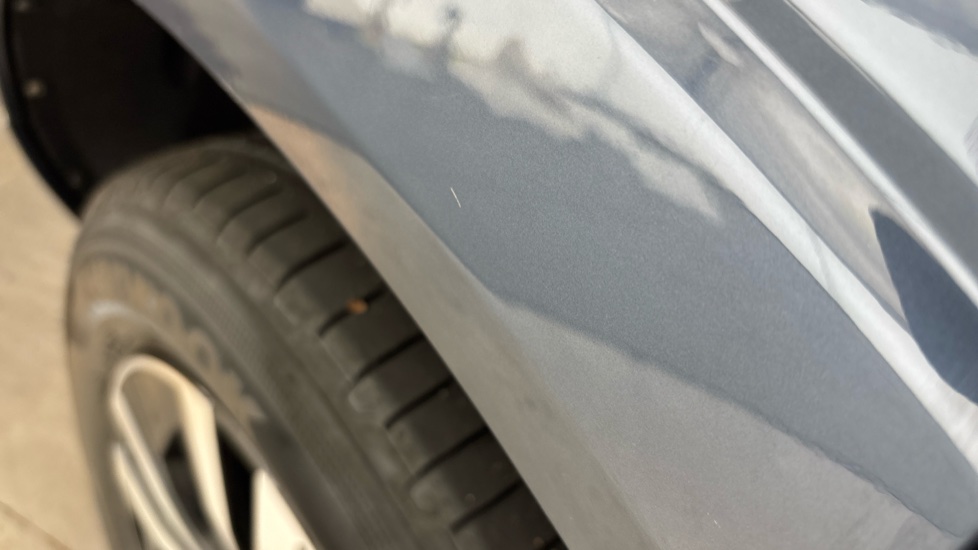 VOLVO XC60 scratches and dent