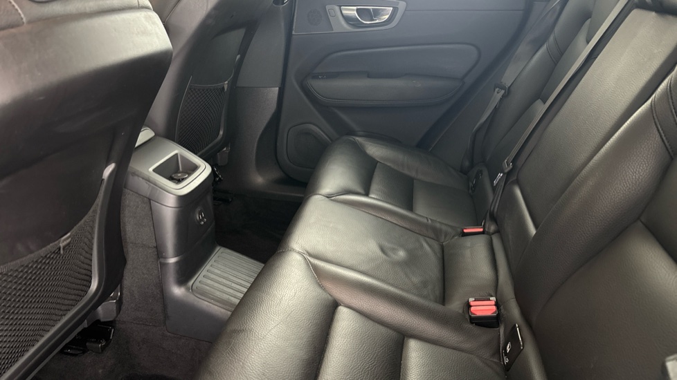 VOLVO XC60 Image 14