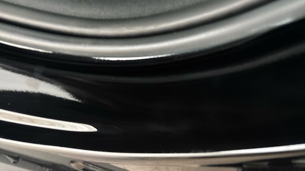 VOLVO XC40 scratches