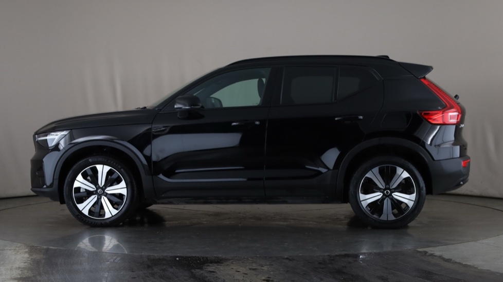 VOLVO XC40 Image 2