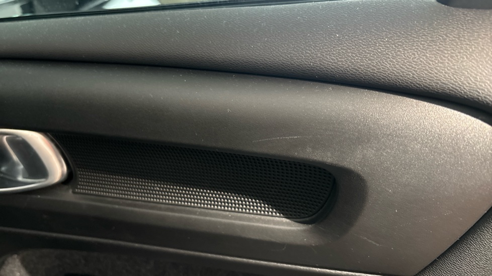 VOLVO XC40 Scratches