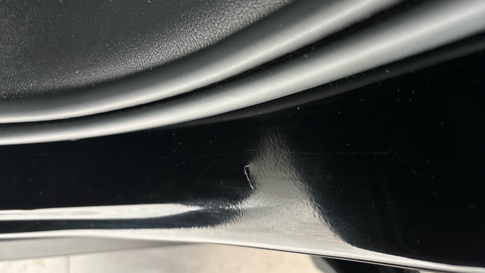 VOLVO XC40 Dents and scratches