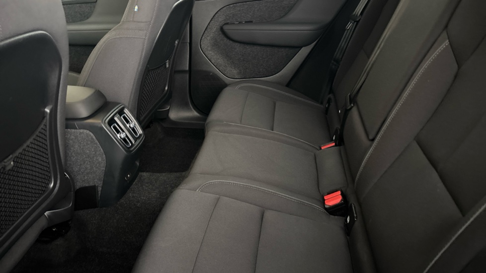 VOLVO XC40 Image 14