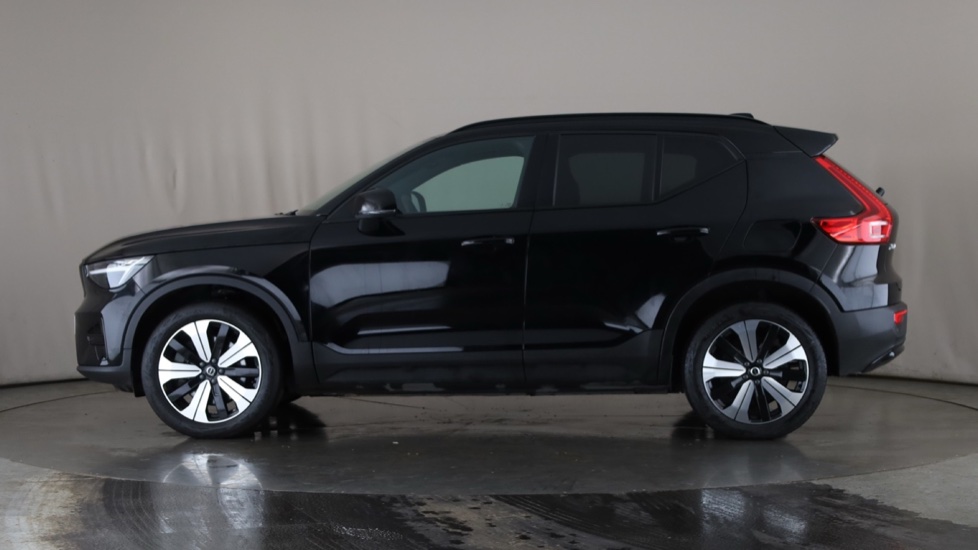 VOLVO XC40 Image 2