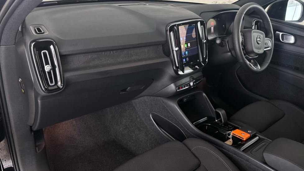 VOLVO XC40 Image 10