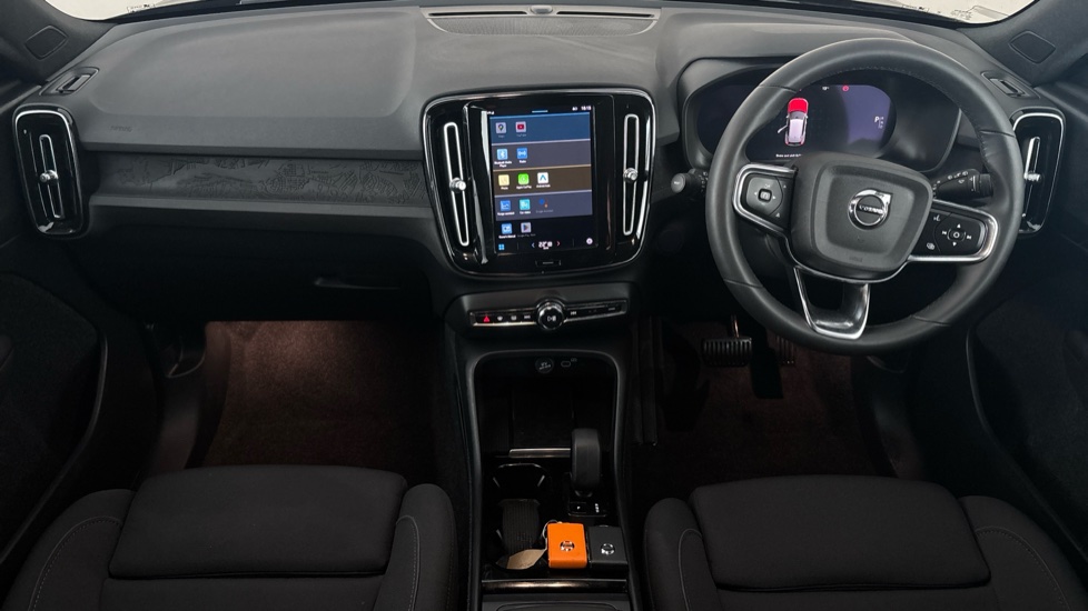 VOLVO XC40 Image 11