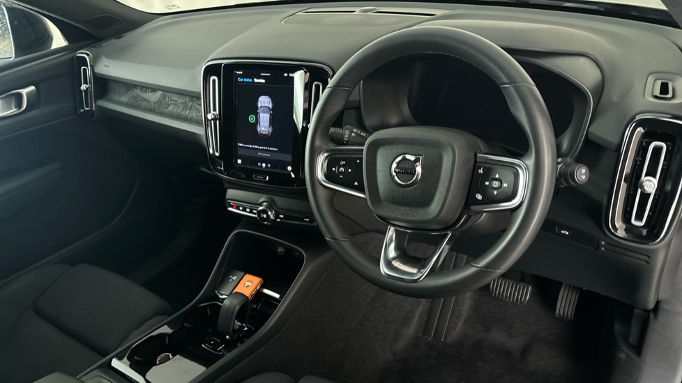 VOLVO XC40 Image 9