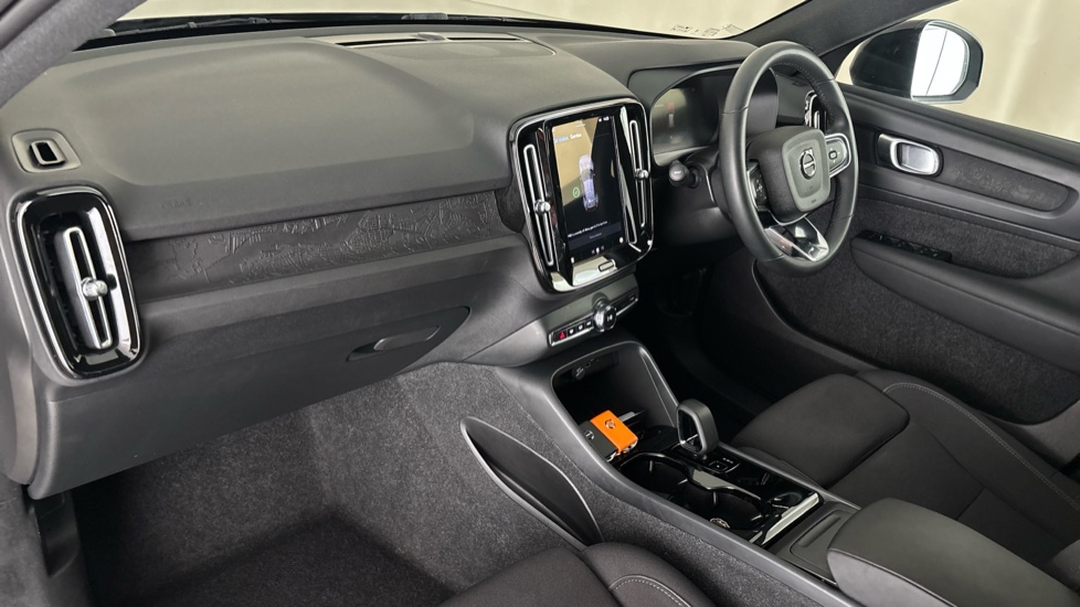 VOLVO XC40 Image 10