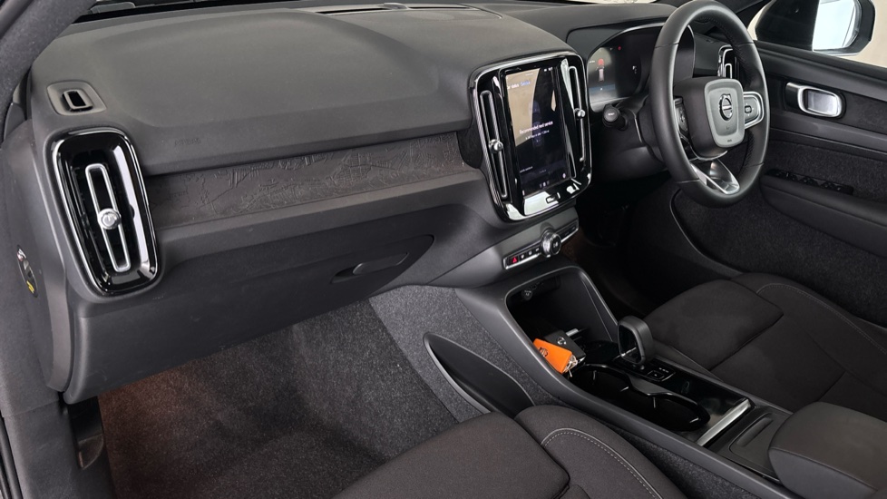 VOLVO XC40 Image 10