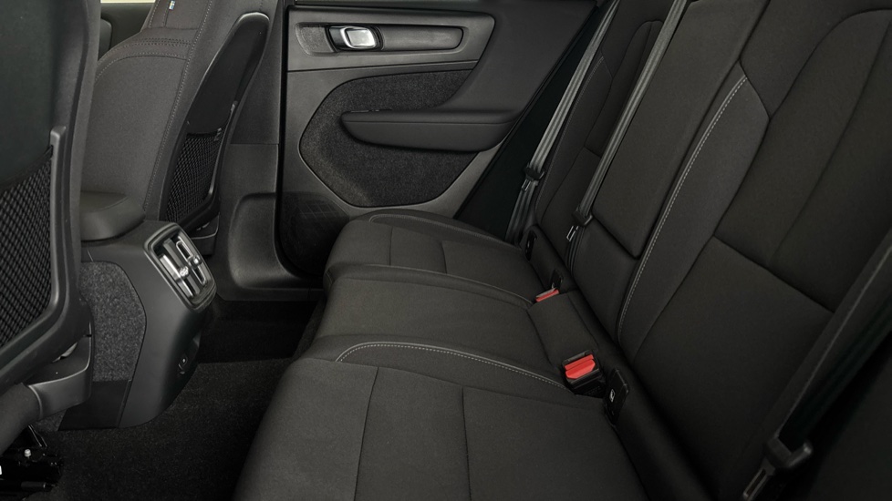 VOLVO XC40 Image 14