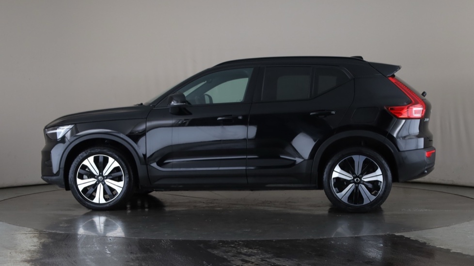 VOLVO XC40 Image 2