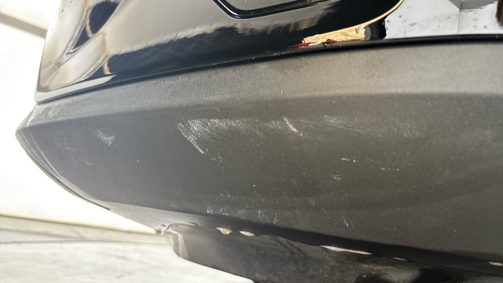 VOLVO XC40 Scuff
