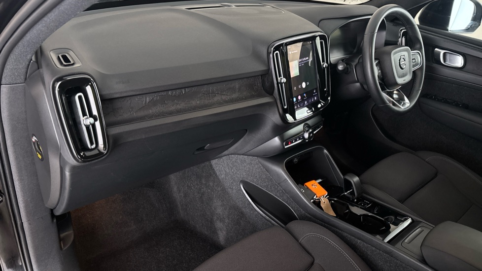 VOLVO XC40 Image 10