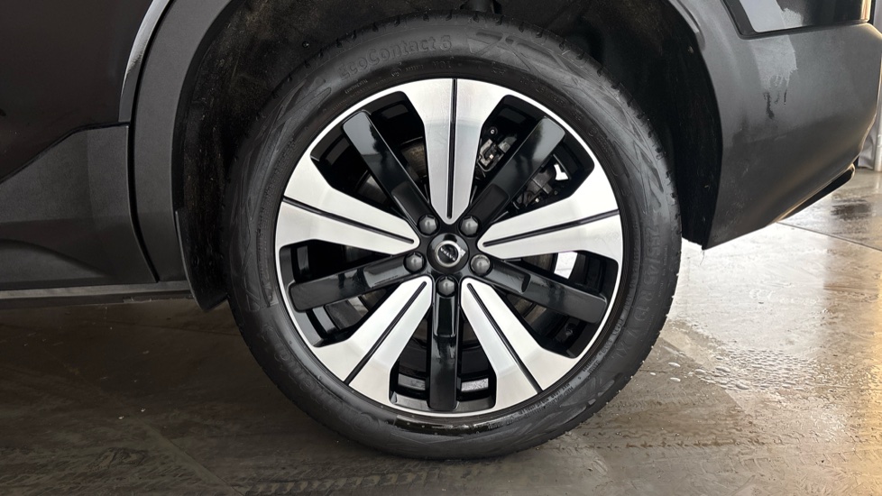 VOLVO XC40 Image 18