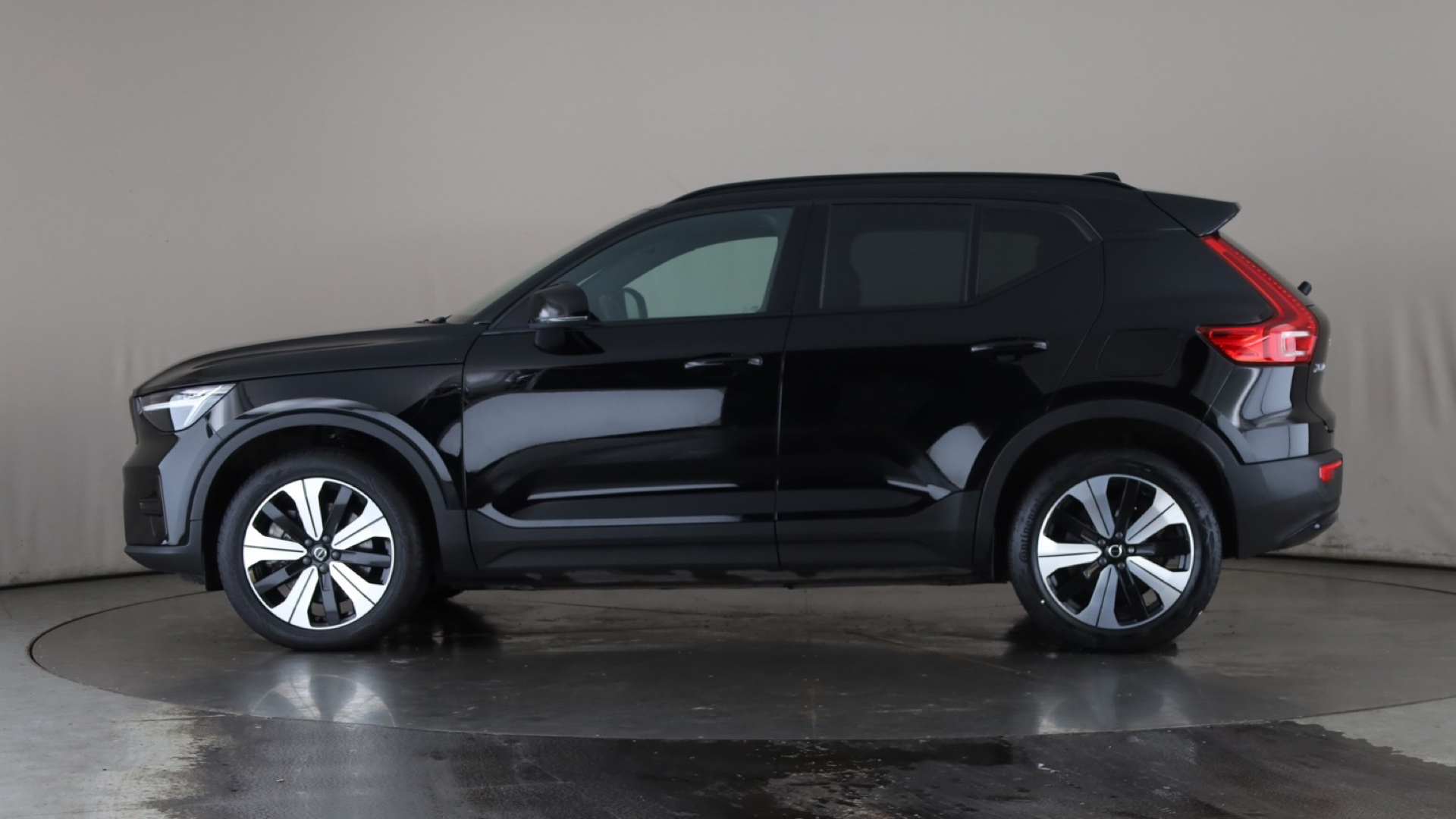170kW Recharge Core 69kWh 5dr Auto