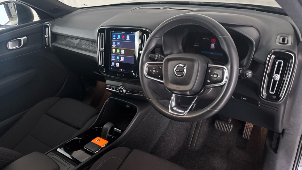 VOLVO XC40 Image 9