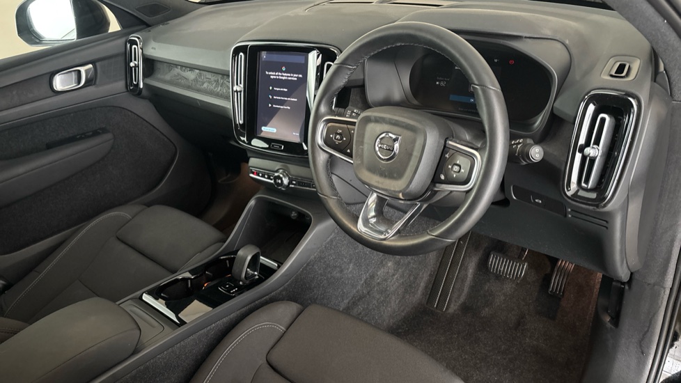 VOLVO XC40 Image 9