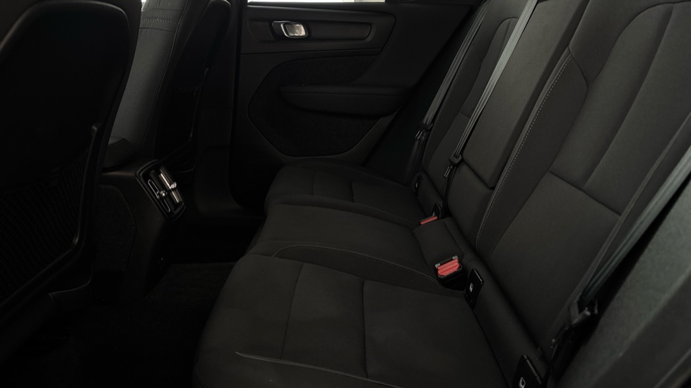 VOLVO XC40 Image 14