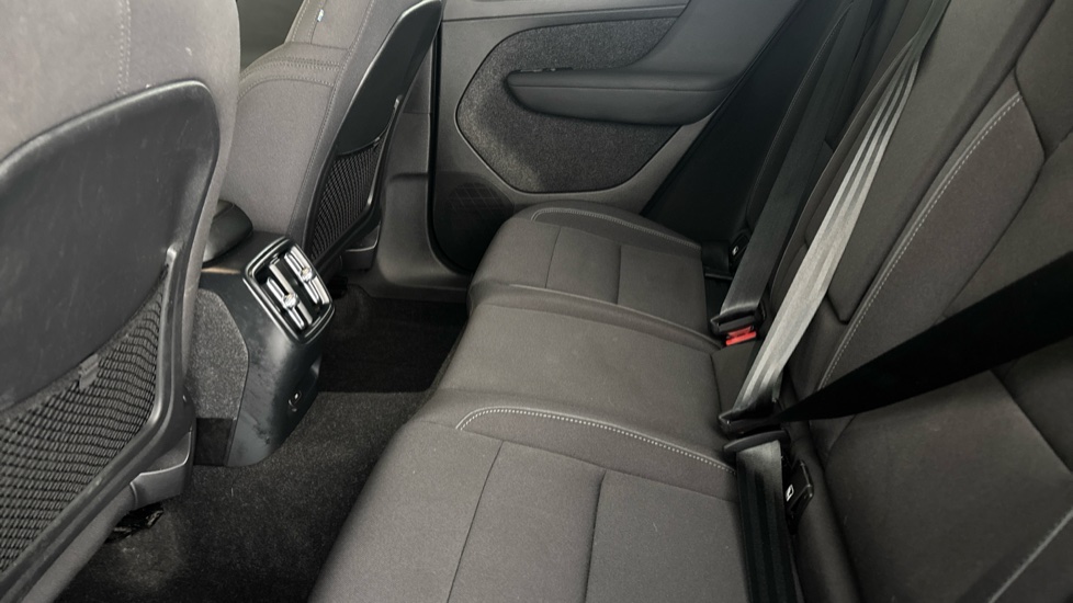 VOLVO XC40 Image 14
