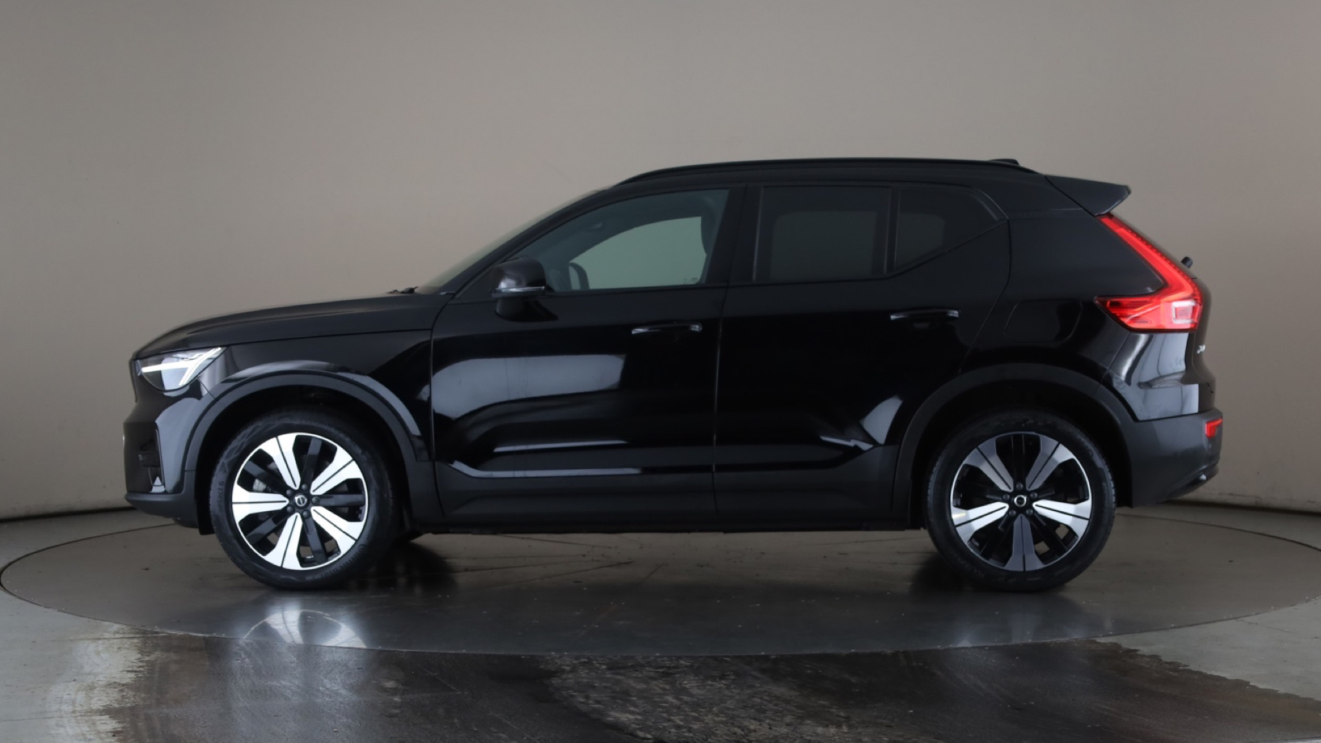 170kW Recharge Core 69kWh 5dr Auto