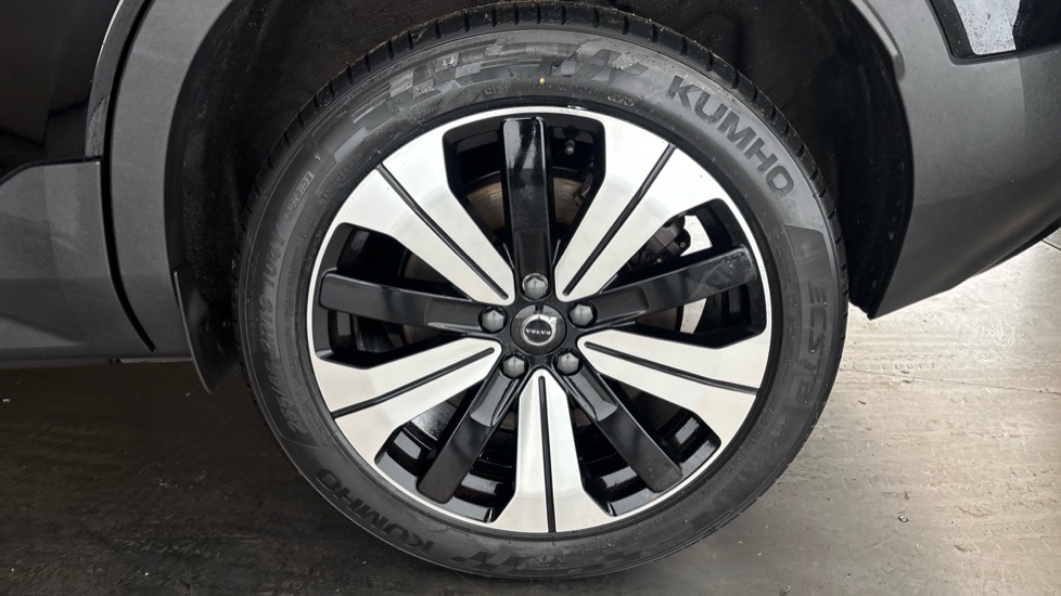 VOLVO XC40 Image 18