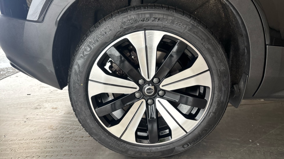 VOLVO XC40 Image 19