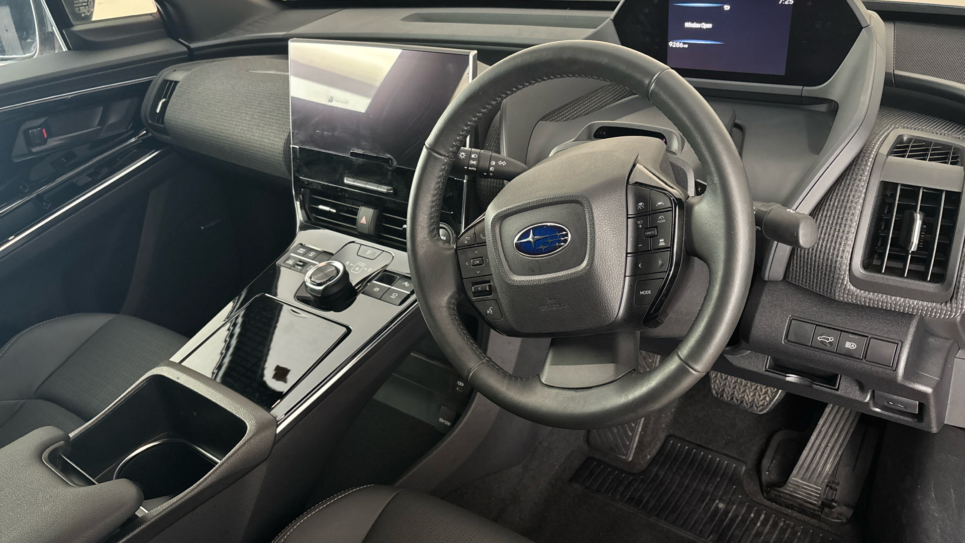 4020618 150kW Touring 71.4kWh 5dr Auto AWD