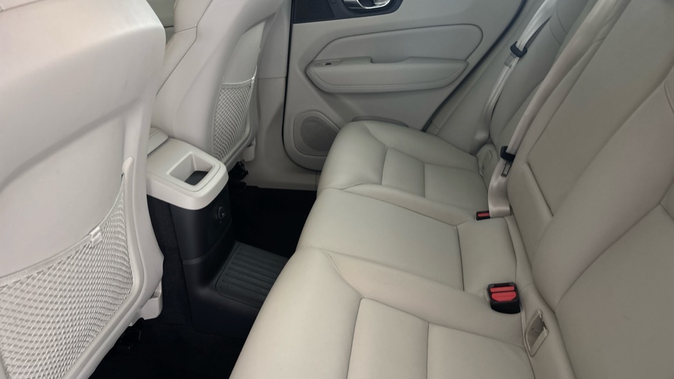VOLVO XC60 Image 14