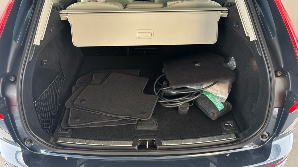 VOLVO XC60 Image 15