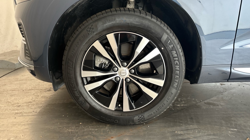 VOLVO XC60 Image 17