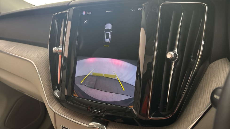 VOLVO XC60 reverse camera