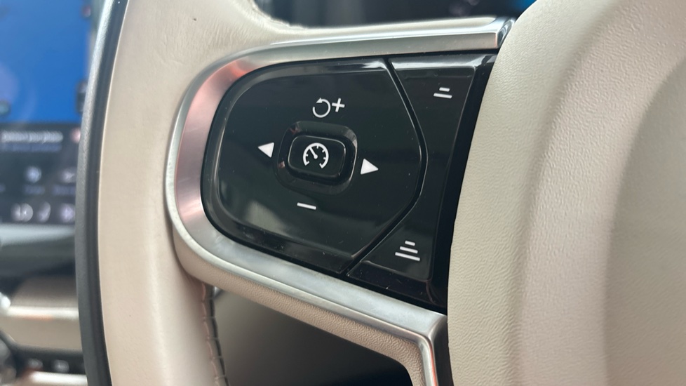 VOLVO XC60 cruise control