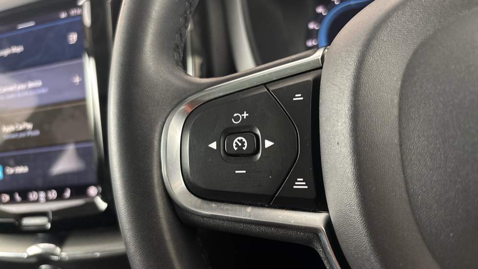 VOLVO XC60 Cruise control