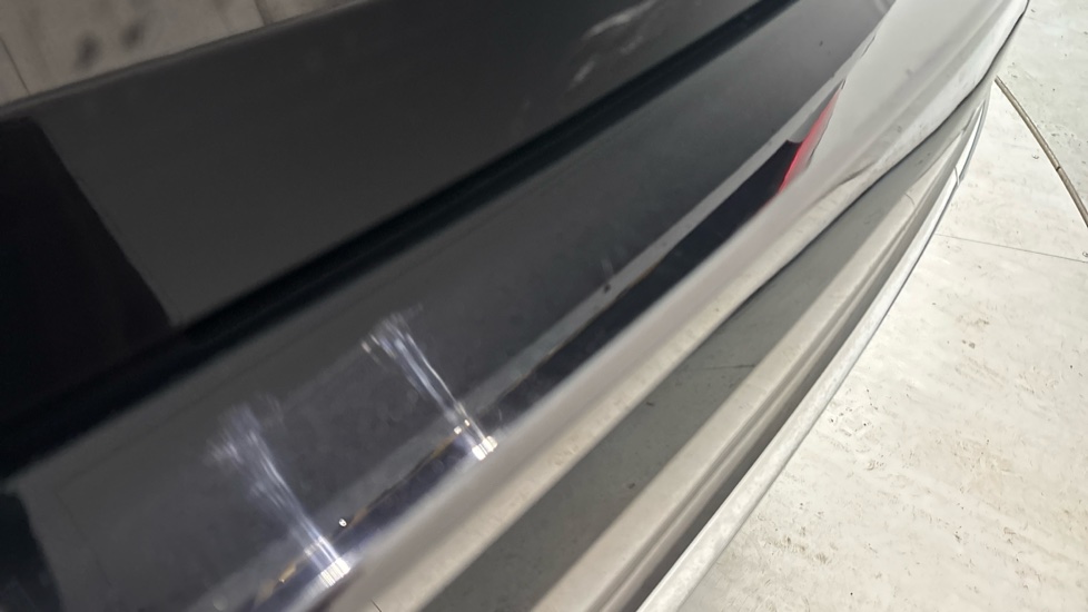VOLVO XC60 scratches