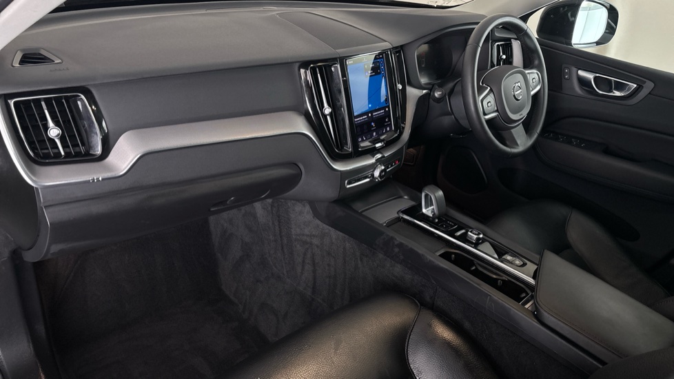 VOLVO XC60 Image 10