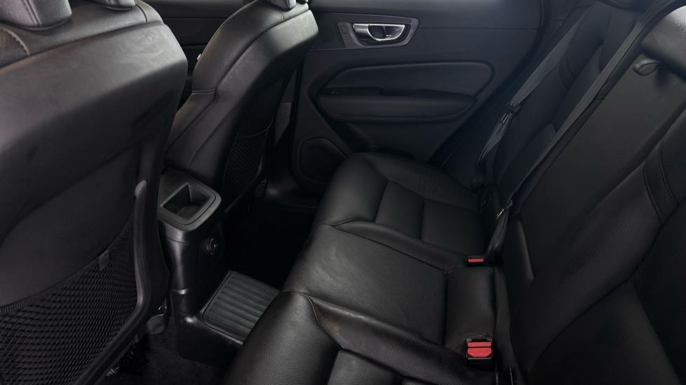 VOLVO XC60 Image 14