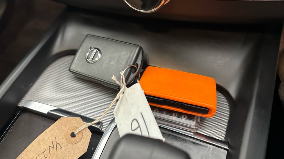 VOLVO XC60 2 keys